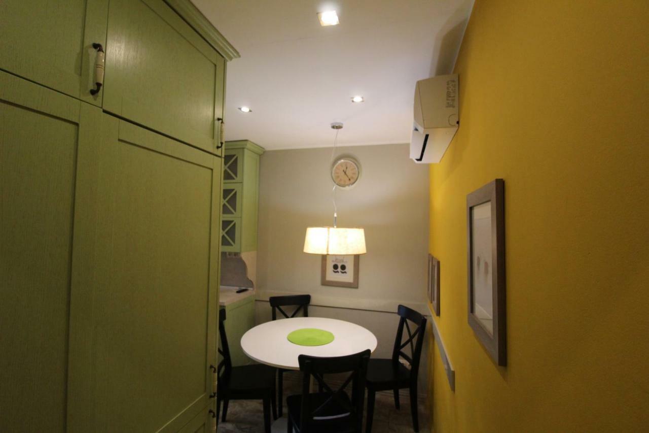 Апартамент Frendship Apartment Бургас Екстериор снимка